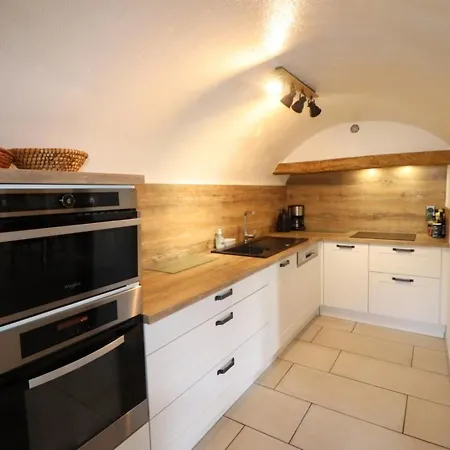 Evasion En Montagne Dans Charme Authentique, Cheminee, Pres Des Volcans D'auvergne, Jardin Prive. - Fr-1-742-254 *
