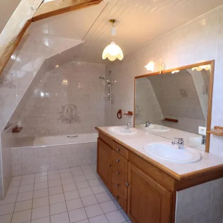 Evasion En Montagne Dans Charme Authentique, Cheminee, Pres Des Volcans D'auvergne, Jardin Prive. - Fr-1-742-254 Saint-Jacques-des-Blats