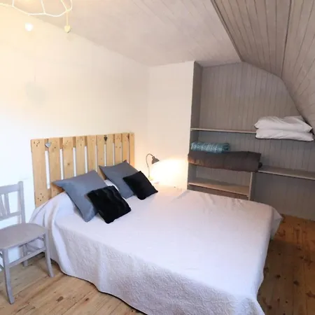 Evasion En Montagne Dans Charme Authentique, Cheminee, Pres Des Volcans D'auvergne, Jardin Prive. - Fr-1-742-254 *