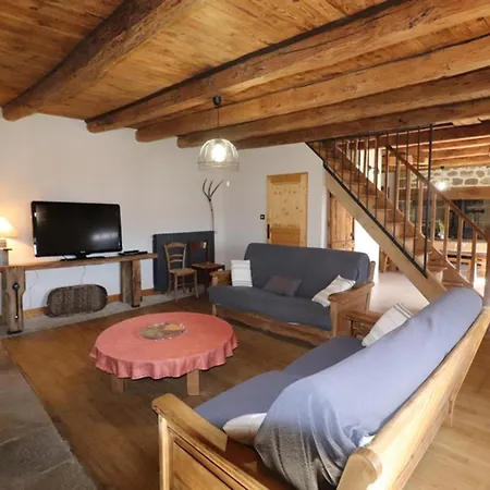 Evasion En Montagne Dans Charme Authentique, Cheminee, Pres Des Volcans D'auvergne, Jardin Prive. - Fr-1-742-254 * Saint-Jacques-des-Blats