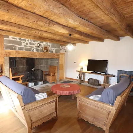 Evasion En Montagne Dans Charme Authentique, Cheminee, Pres Des Volcans D'auvergne, Jardin Prive. - Fr-1-742-254 Casa de Férias Saint-Jacques-des-Blats